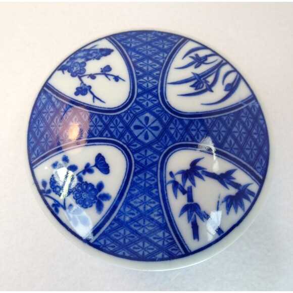 Vintage~Takahashi San Francisco (Japan)  Trinket Box Porcelain Blue White - Picture 4 of 7